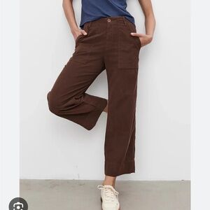 Velvet by Graham & Spencer Vera cropped corduroy pants- dark brown size 4